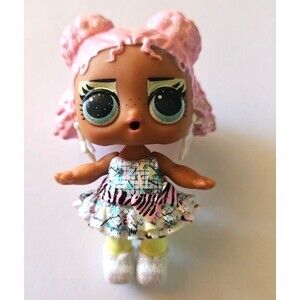 LOL Surprise Queens Totally Queen Doll Pink Hair Glitter Outfit Figure